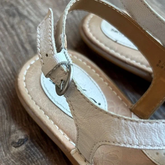 b.o.c. Born Concept White Ramey Floral Women's Sandals Size 9 - Picture 5 of 10